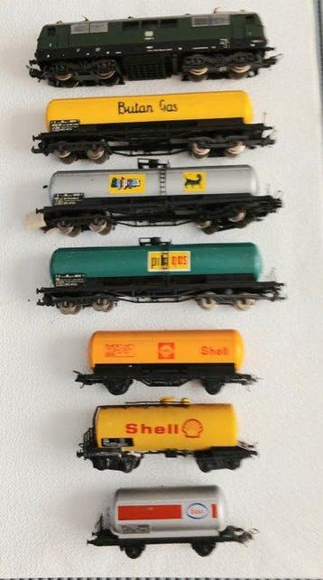 Lima H0 - 8040 - Modeltrein (7) - BR 111 met zes ketelwagens, Nieuw