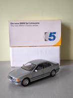 Minichamps 1:24 - Modelauto - BMW 5 Series E39 model 1/24, Nieuw