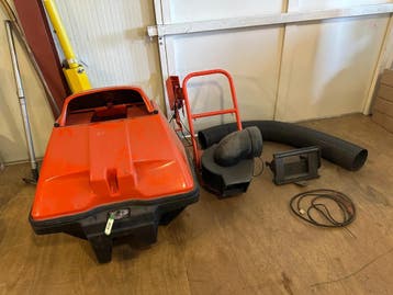 Kubota GCD 270 Grasopvangbak voor T-serie zitmaaiers T1880,, Ophalen of Verzenden, Gebruikt