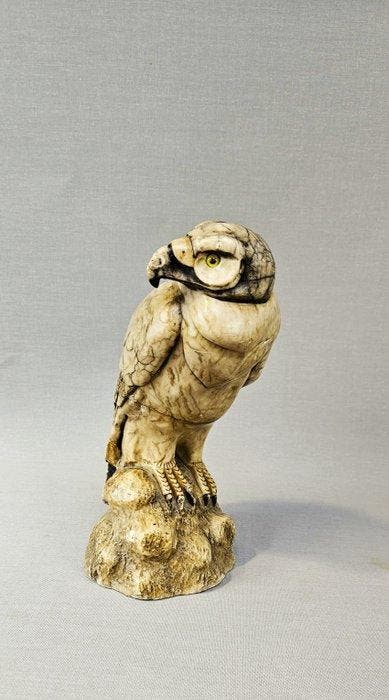 Beeldje - Een karaktervol, handgesneden beeld van een, Antiek en Kunst, Curiosa en Brocante