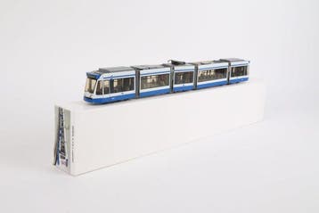 Hödl/Linie 8 H0 - Modeltram (1) - Combino 2001 - GVB, Nieuw