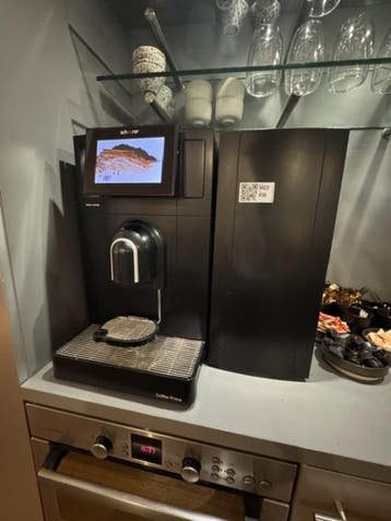 Koffiemachine Schaerer, met melkkoeler, Nieuw