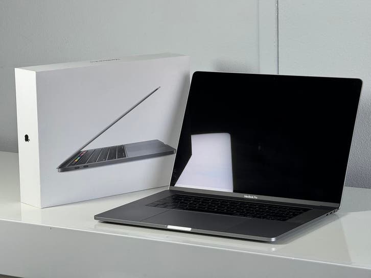 Macbook Pro 15,4 4k Retina !! intel core i7 !! 500GB SSD !!, Computers en Software, Apple Macbooks, 3 tot 4 Ghz, 15 inch, 512 GB