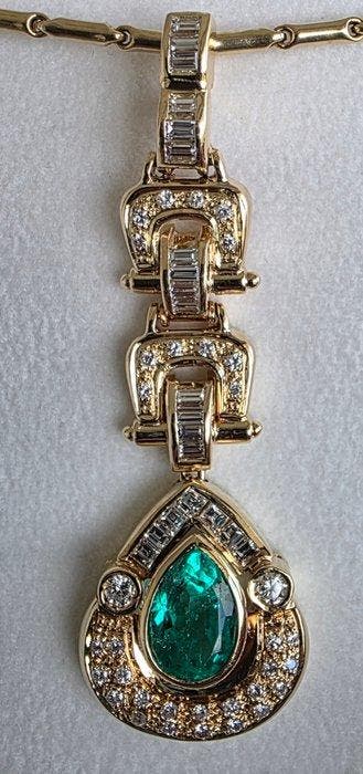Hanger - 18 karaat Geel goud - 7.00ct. tw. Smaragd - Diamant