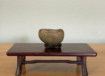 natuursteen - Suiseki  — Tamari-ishi Het stiltebekken -