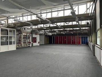 Bedrijfsruimte 364 m/2 op De Zwette te Leeuwarden, Huur, Bedrijfsruimte