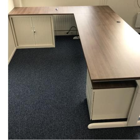 (MDK-105364) Ahrend 100 hoekbureau met nieuwe bureaublade..., Huis en Inrichting, Bureaus, Gebruikt, In hoogte verstelbaar, Ophalen of Verzenden