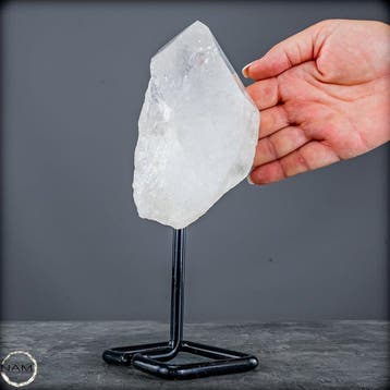 Natuurlijke heldere kwarts Crystal-Cluster op standaard-