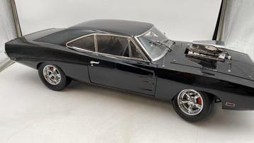DeAgostini 1:8 - Modelauto - Dodge Charger Toretto Fast and, Nieuw