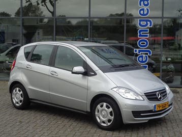 Mercedes-Benz A-Klasse 1.5 A160 5D Nieuwstaat Trekhaak Airco, Auto's, Stof, Met garantie (alle), Origineel Nederlands, Handgeschakeld