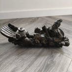 Figuur - Massief tropisch hardhout, ingelegd met metaaldraad