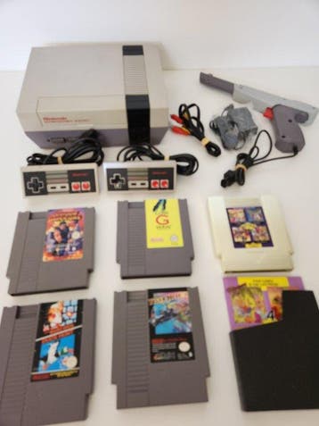 Nintendo - Nes - Nintendo NES & 5 Games & 2 Controllers -, Nieuw