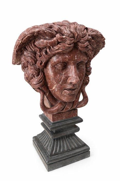 Buste, Impressive Large Medusa Bust – Solid Red Marble, Antiek en Kunst, Curiosa en Brocante