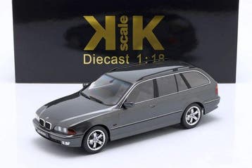 KK Scale 1:18 - Model stationwagon - BMW 540i E39 Touring, Nieuw