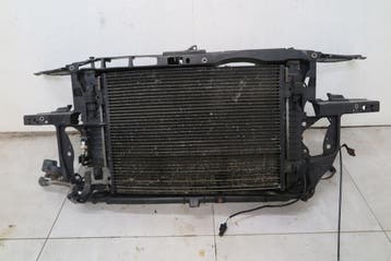 voorste radiatorsteun Volkswagen Passat B5 FL 1.9 TDI, Verzenden, Gebruikt