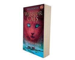 Boek Warrior Cats 2 - Water en vuur 9789054618973, Verzenden, Zo goed als nieuw