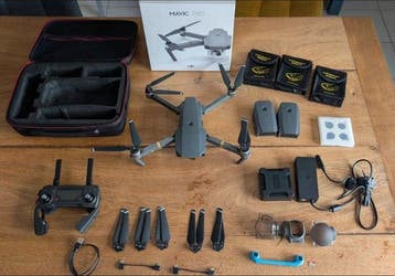 DJI Mavic Pro 4K Folding Camera Drone Kit - Incl. 2, Nieuw