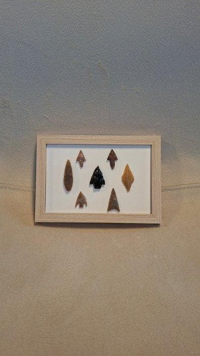 Afrika Steen archeologisch-neolithische pijlpuntkop van, Verzamelen, Mineralen en Fossielen