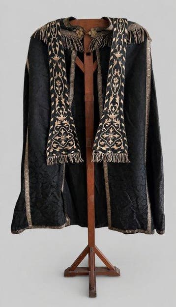 Stola (gewaad) (2) - Stof, lint, borduursel, franjes,