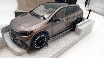 NZG 1:18 - Modelauto - Mercedes EQE SUV AMG line - (cod.H28), Nieuw