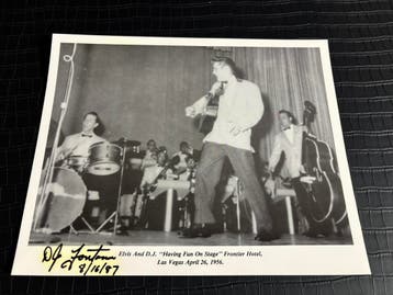 Elvis Presley - Gesigneerde foto D.J. Fontana, Ophalen of Verzenden, Nieuw, Foto of Kaart, Gesigneerd