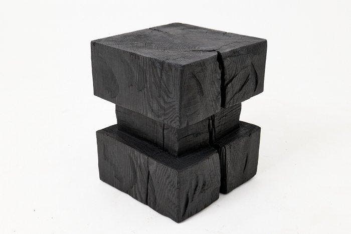 Logniture - Bijzettafel - Massief hout, met kettingzaag, Antiek en Kunst, Curiosa en Brocante