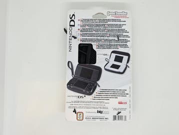 Nintendo DS - Game Traveler - Pokemon Plainum Version - New, Spelcomputers en Games, Spelcomputers | Nintendo DS, Verzenden, Gebruikt