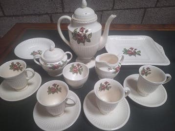 Wedgwood - Koffie- en theeservies (14) - Moss Rose -, Antiek en Kunst