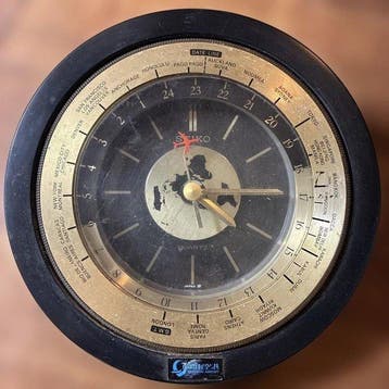 Tafel/bureauklokken - Seiko - Wereldtijdtafelklok QZ201K —