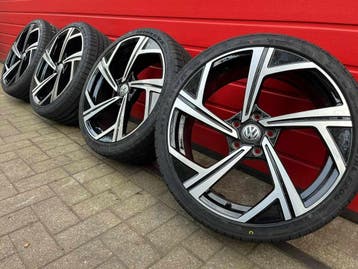 Velgenset 19 inch voor Golf V, VI, VII en VIII +Caddy 5×112, Auto-onderdelen, Banden en Velgen, Banden en Velgen, Nieuw, 235 mm