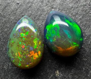 8,76ct Opaal Cabochons- 1.75 g - (2)