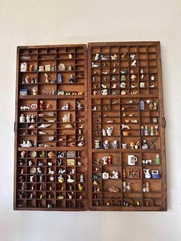 Vitrine - Hout, Glas, Brons, Plastic, Metaal