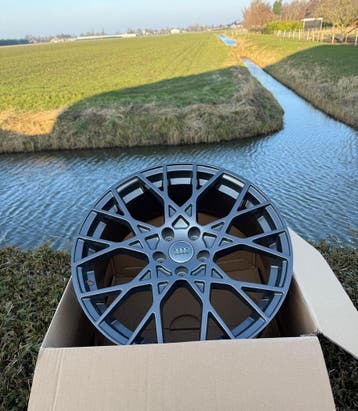 19 inch Audi RS look velgen A4 A5 A6 A8 Q3 Q5 Q7 Q8, Ophalen of Verzenden, Nieuw, 19 inch, Velg(en)