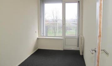 Te Huur 3 Kamer Appartement Burgemeester Hazenberglaan In Ro, Huizen en Kamers, Rotterdam, Direct bij eigenaar, Appartement, Rotterdam