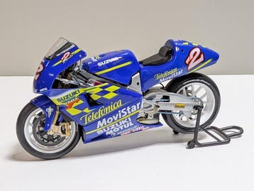 Minichamps 1:18 - Model motorfiets - Suzuki RGV500 - Kenny, Nieuw