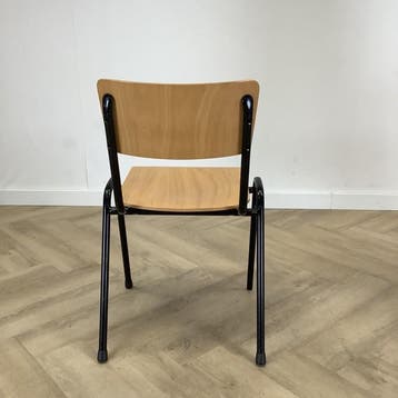 kantinestoel / stapelstoel zithoogte 46 cm, beuken - zwart, Ophalen of Verzenden, Gebruikt, Hout, Eén