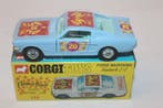 Corgi 1:46 - Modelauto - No. 348 - Ford Mustang FastBack 2+2, Hobby en Vrije tijd, Modelauto's | 1:5 tot 1:12, Nieuw