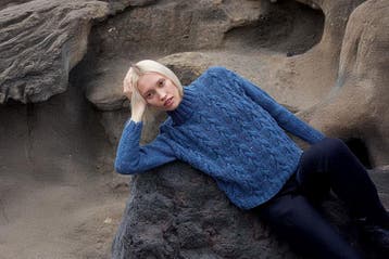 Breipatroon Damestrui Philippa met kabels in Donegal Tweed, Ophalen of Verzenden, Nieuw