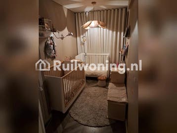 Minimaal 4 kamer woning gezocht rondom Amsterdam, Amsterdam