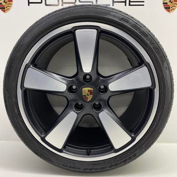 Porsche 991 4/4S/Turbo 20 SportClassic 50 jaar 911met banden, Ophalen, Gebruikt, Banden en Velgen, 305 mm