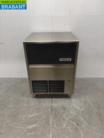 RVS Brema Schilferijsmachine 155 kilo per dag 230V Horeca, Ophalen of Verzenden, Gebruikt
