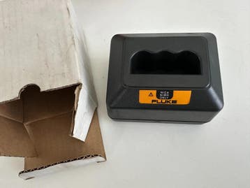 Fluke Ladegerät BC 7217  Original für Fluke 741, 743, 744, Ophalen of Verzenden, Gebruikt