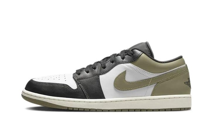 Jordan 1 Low Black Toe Medium Olive, Kleding | Heren, Schoenen