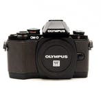 Olympus E-M10 Camera Body Limited Edition Snake Skin (Occ), Audio, Tv en Foto, Fotocamera's Digitaal, Ophalen of Verzenden, Zo goed als nieuw