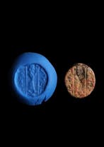 Assyrisch Red Hardstone Scarabeïde zegel met aanbidder, Antiek en Kunst
