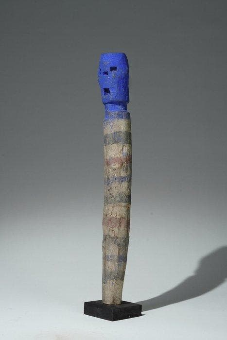 Een houten beeld. - Ewe / Adan - Togo (Zonder minimumprijs), Antiek en Kunst, Kunst | Niet-Westerse kunst