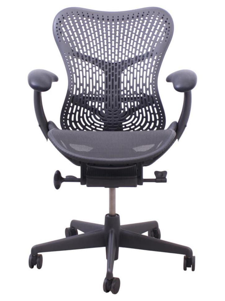 Refurbished Herman Miller Mirra 2 Office Chairs, Huis en Inrichting, Bureaustoelen, Bureaustoel, Zwart, Zo goed als nieuw, Ergonomisch