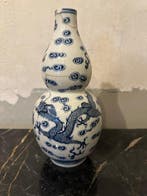 Vaas - Porselein - China - Qing Dynastie (1644-1911) -, Antiek en Kunst