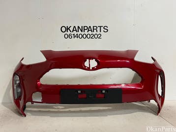 Toyota Yaris Cross Voorbumper 52119-0DC20, Ophalen, Gebruikt, Voor, Bumper