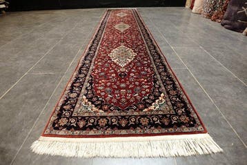Isfahan - Vloerkleed - 370 cm - 77 cm, Nieuw